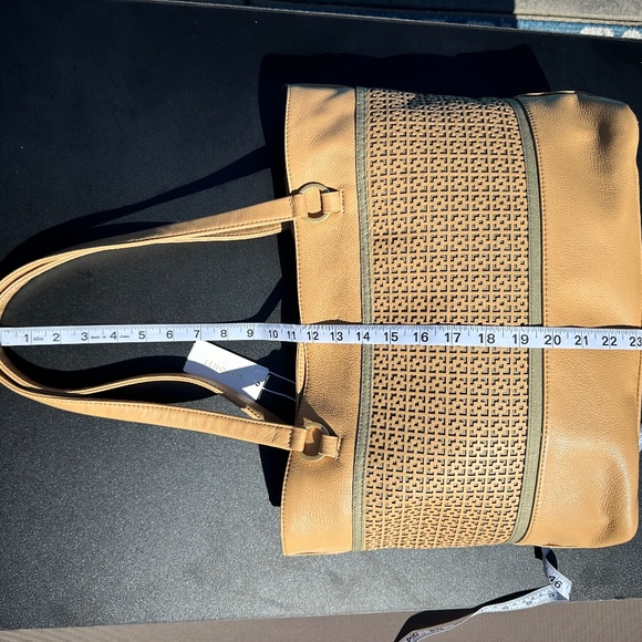 NWT Hammitt Andersen Breeze Block Tan And Brushed Gold Tote - Picture 13 of 16